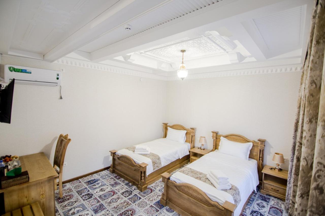 Labi Rud Hotel Bukhara Esterno foto