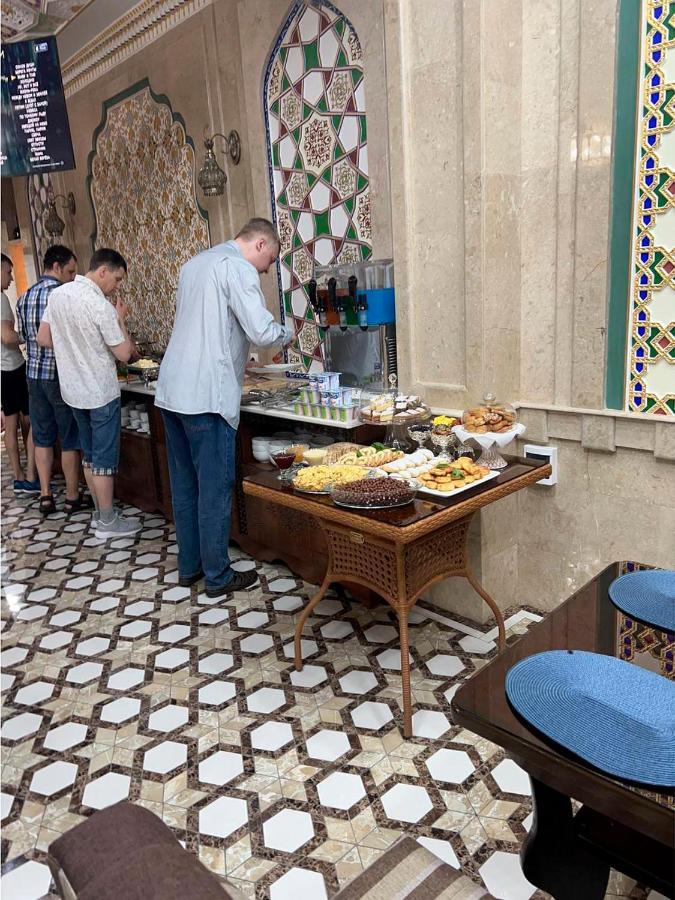 Labi Rud Hotel Bukhara Esterno foto